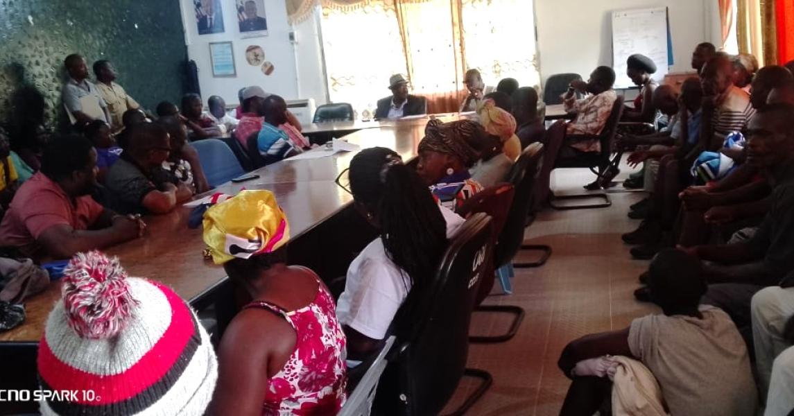 Professional staff & fieldworkers in the audience 