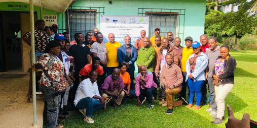 Participates and facilitators at the workshop 