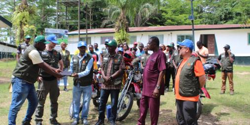 Dr. Samuel Mesele officially hands over gadgets and equipment to CARI) for the nationwide soil data collection and classification survey under the Soils4Liberia Project.